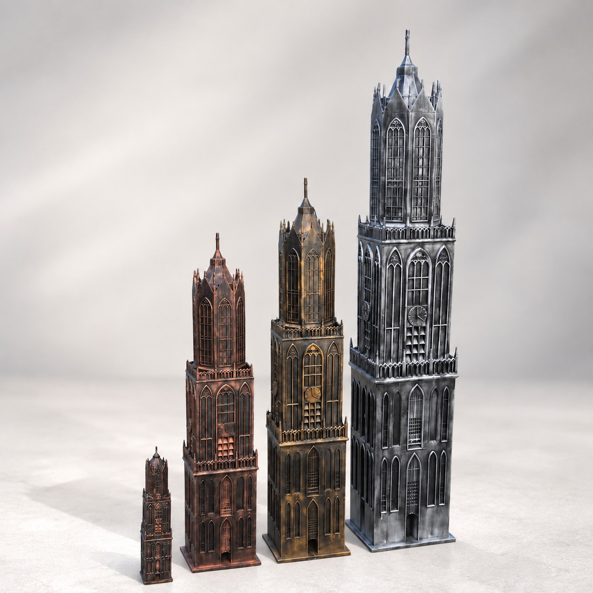 Matenoverzicht van Domtoren Utrecht zonder voet, zwart-goud